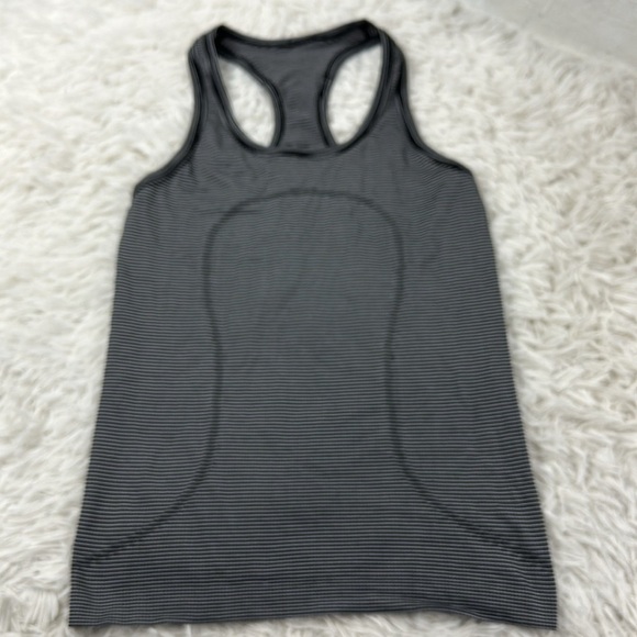Lululemon Swiftly Tech Tank Hyper Stripe Black White - Picture 1 of 3